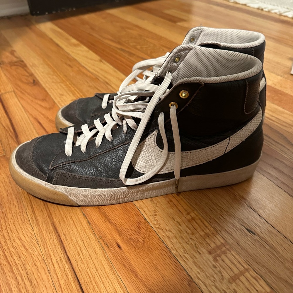 Nike Blazer Mid 77 Orewood Brown Leather Sneakers